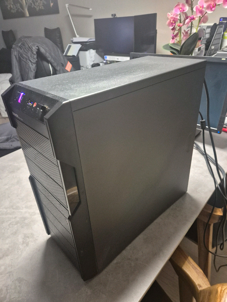 데스크탑 PC cpu i3 4130 보드 H81M-1 램 4gb 정상작동 잘됩니다 이미지