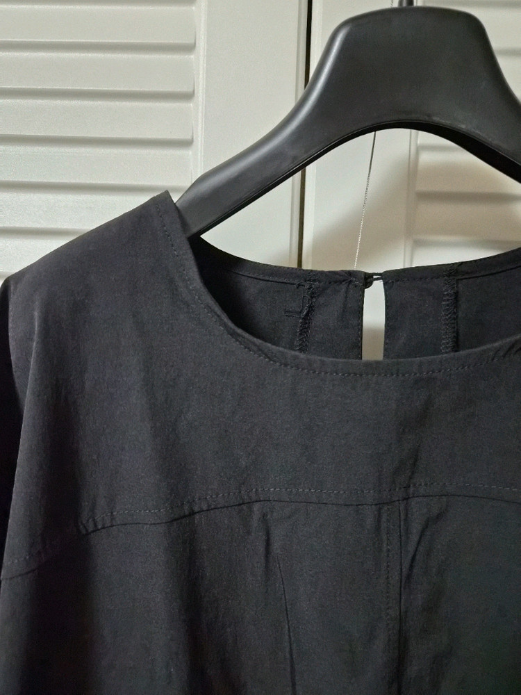 검정크롭블라우스 이미지