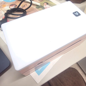 D200 라벨 프린터 화이트/핑크 이미지