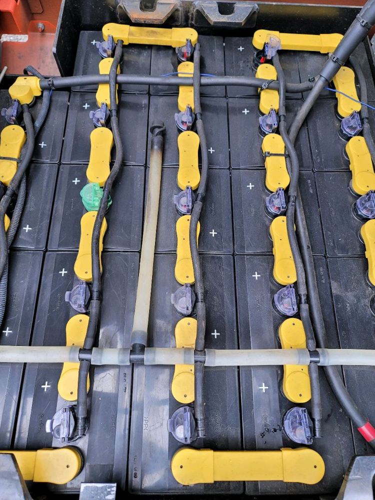 가성비 좋은 도요타 7FBH 1.5톤 전동지게차 특가판매 이미지