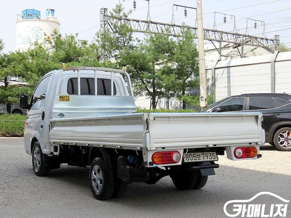 [소형화물][카고]포터2 1.0톤/일반캡/초장축/(CRDi) 스마트 (3인승 /1톤) #불경기세일 이미지