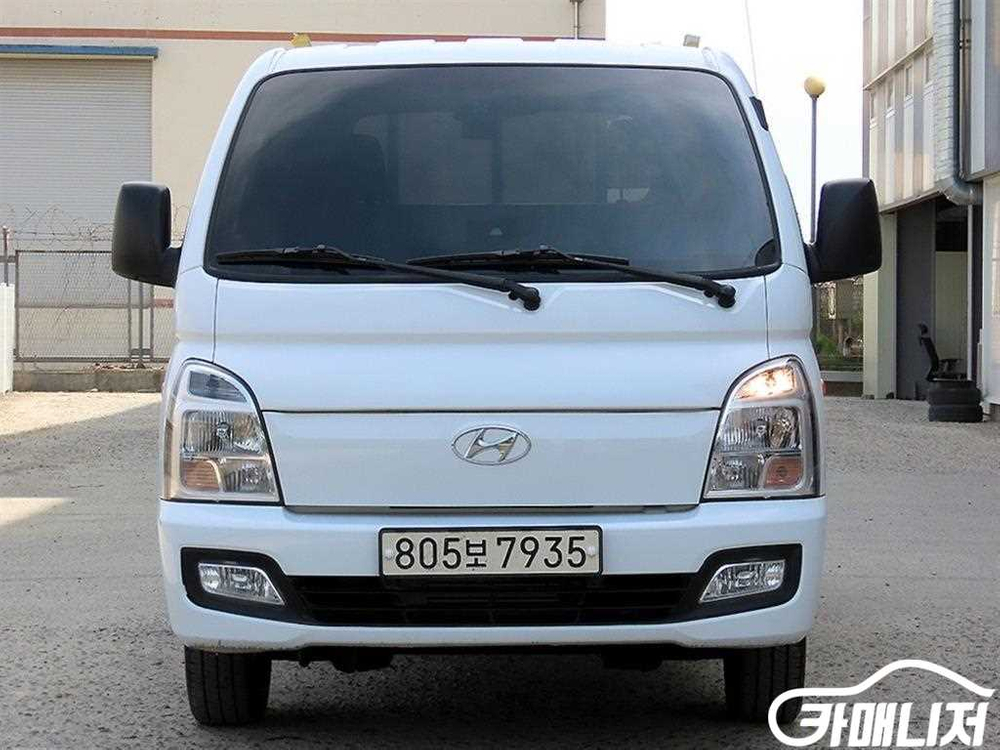 [소형화물][카고]포터2 1.0톤/일반캡/초장축/(CRDi) 스마트 (3인승 /1톤) #불경기세일 이미지