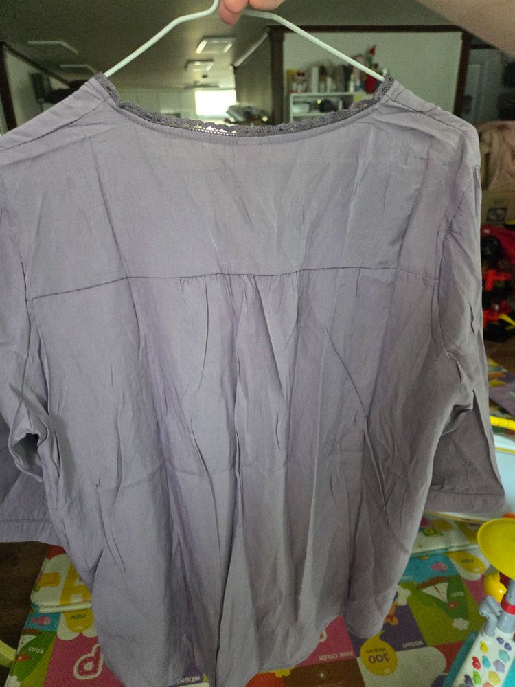 자수포인트 레이스 찰랑찰랑 시원한 여름블라우스 새상품 이미지