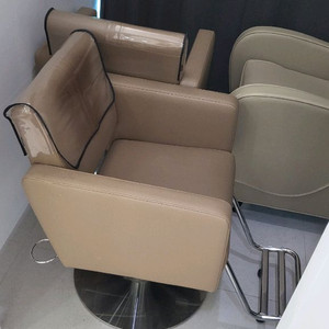 미용실 경대 의자 시술의자 2개 이미지