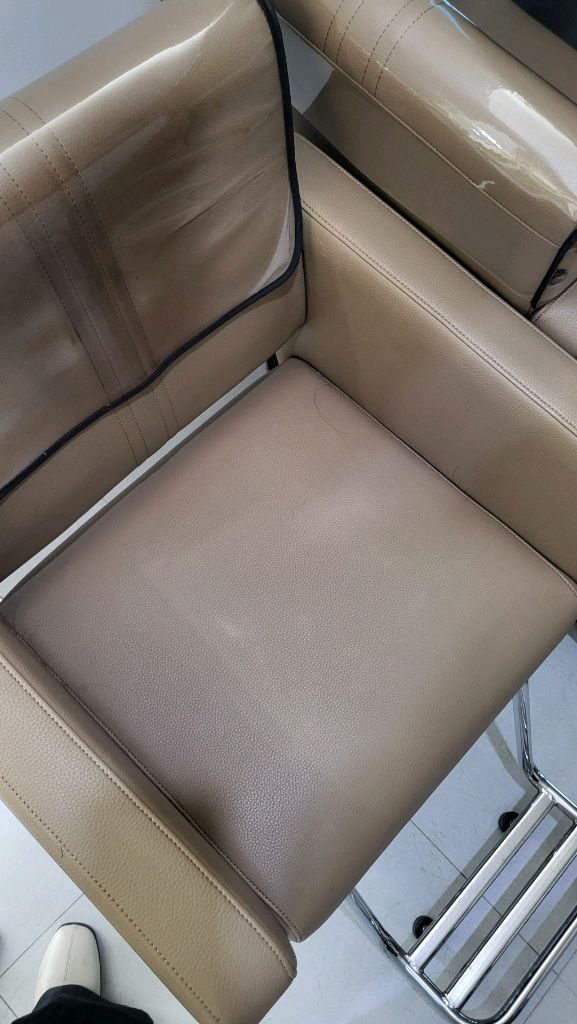 미용실 경대 의자 시술의자 2개 이미지