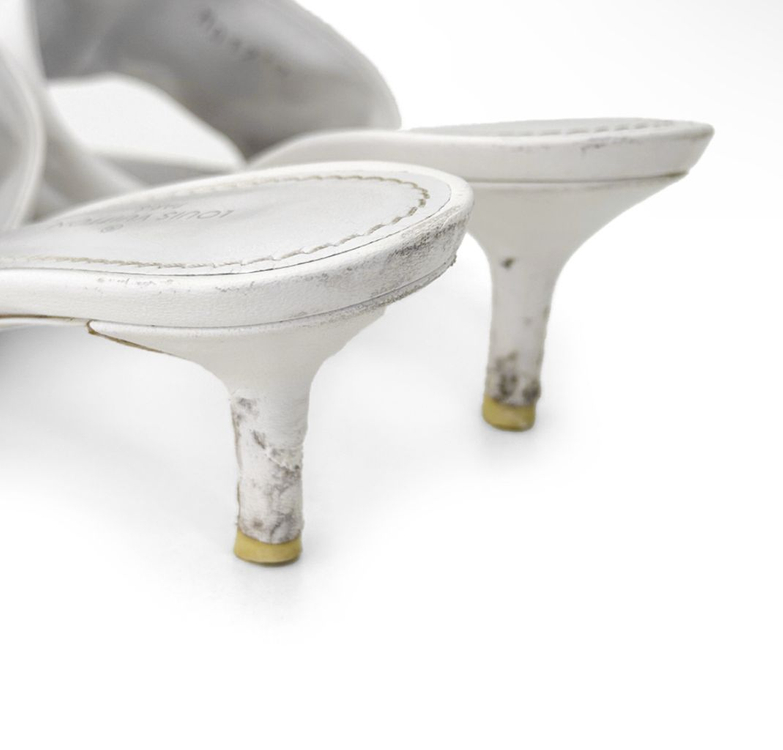 35] 루이비통 리바이벌 워터프린트 슬리퍼 뮬 펌프스 이미지