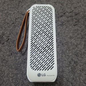 LG 퓨리케어 미니 휴대용 공기청정기 AP139MWA 이미지