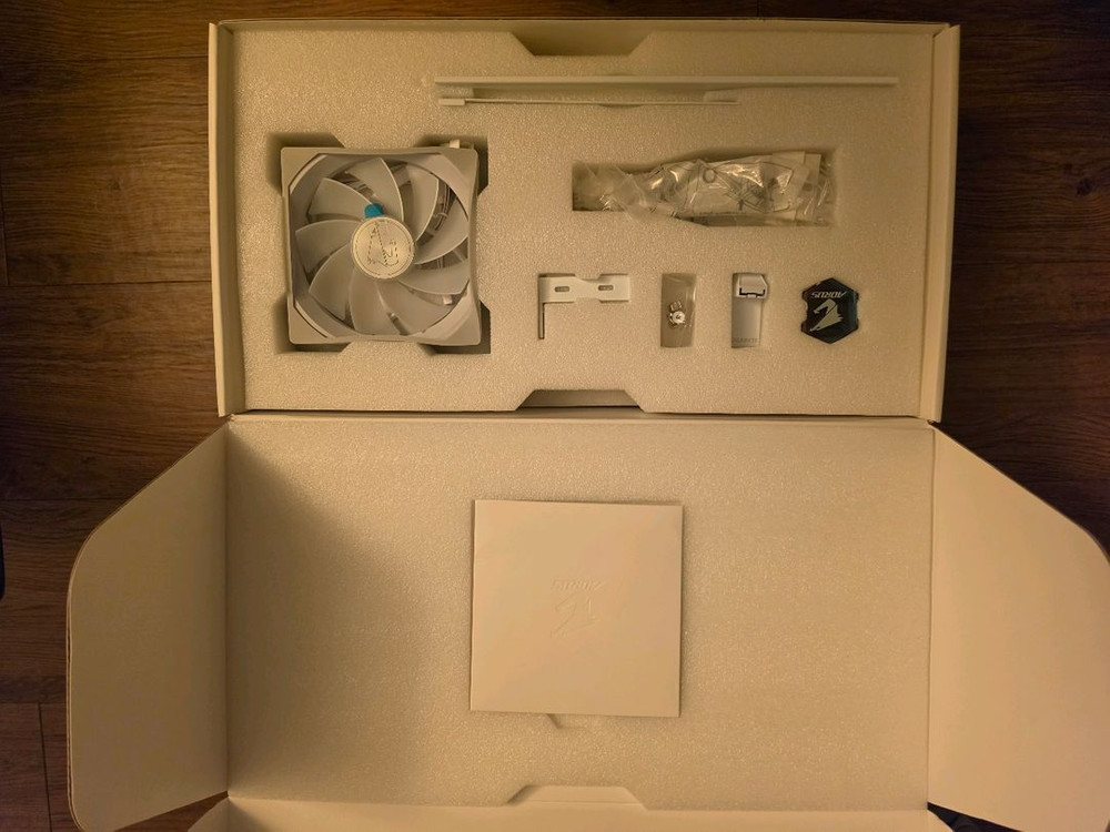 RTX 5090 그래픽카드 이미지