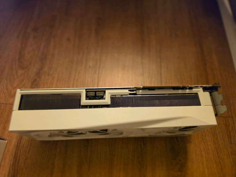 RTX 5090 그래픽카드 이미지