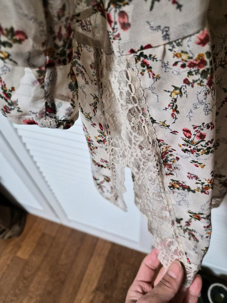 썰스데이아일랜드 롱블라우스 이미지