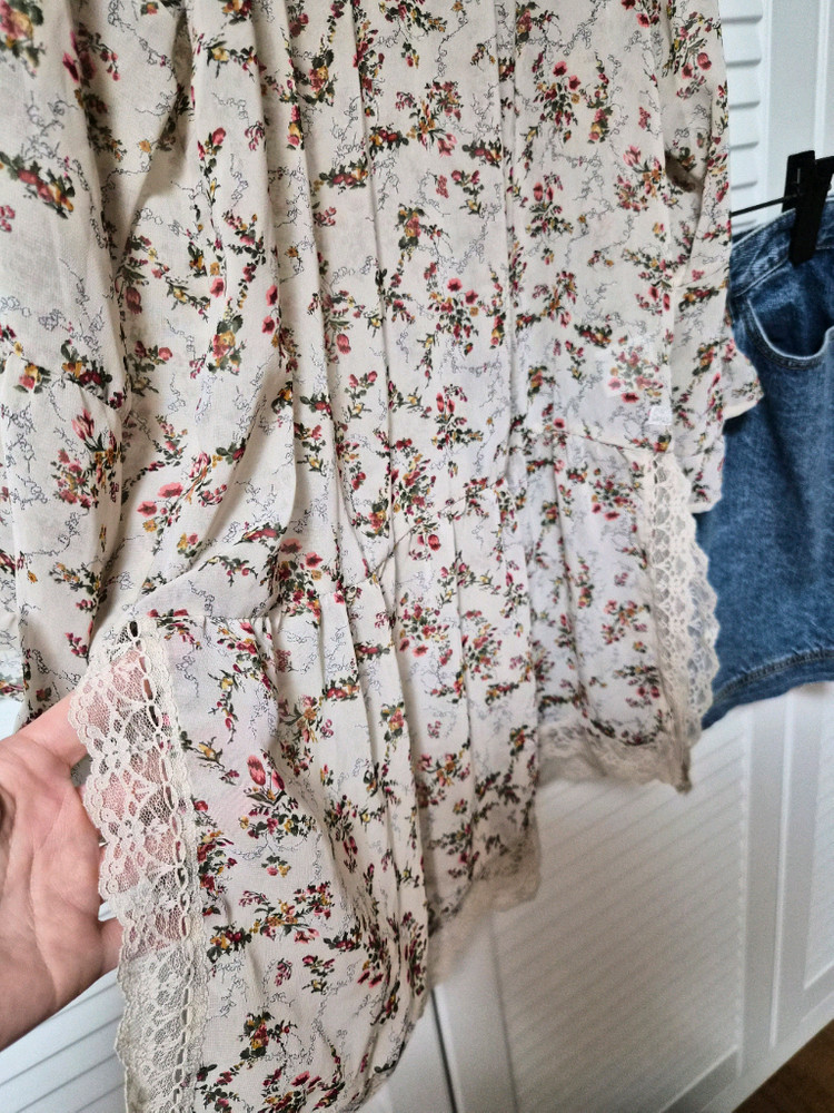 썰스데이아일랜드 롱블라우스 이미지