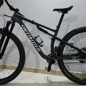스페셜라이즈드 MTB 자전거(에픽 풀샥) 이미지