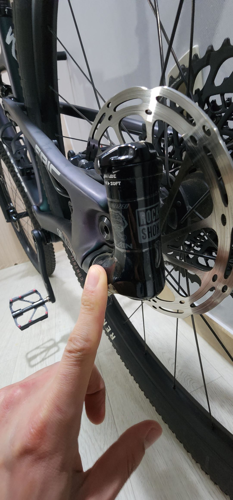 스페셜라이즈드 MTB 자전거(에픽 풀샥) 이미지