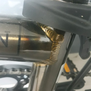 브롬톤 s2l 23년 블랙라커 이미지