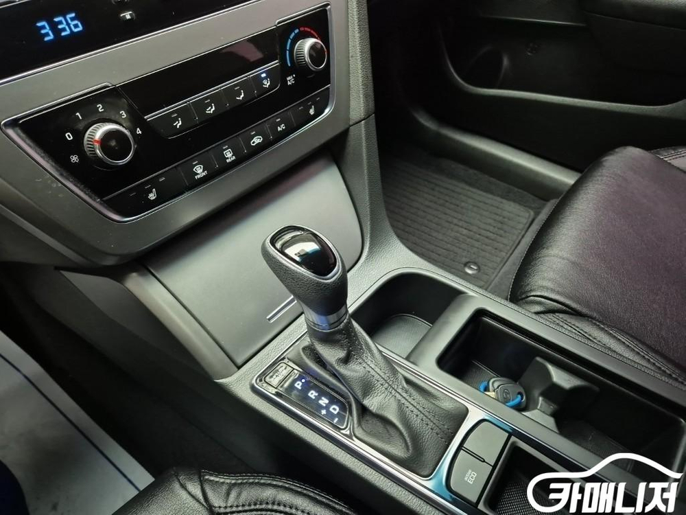 [현대]LF 쏘나타 2.0 스타일 (5인승) 이미지