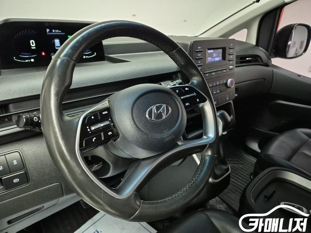 [현대]스타리아 2WD 디젤 카고 모던 5인승 (5인승) 이미지