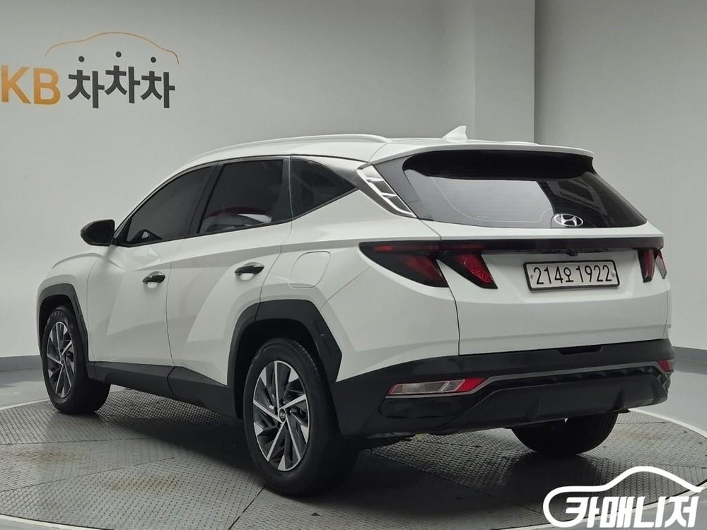 [현대]투싼 하이브리드(NX4) 2WD 프리미엄 (5인승) 이미지