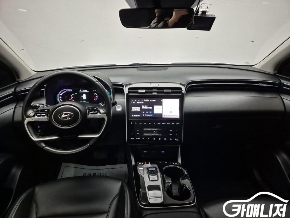 [현대]투싼 하이브리드(NX4) 2WD 프리미엄 (5인승) 이미지