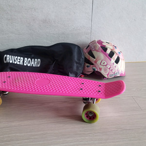 스케이트보드 크루저보드 이미지