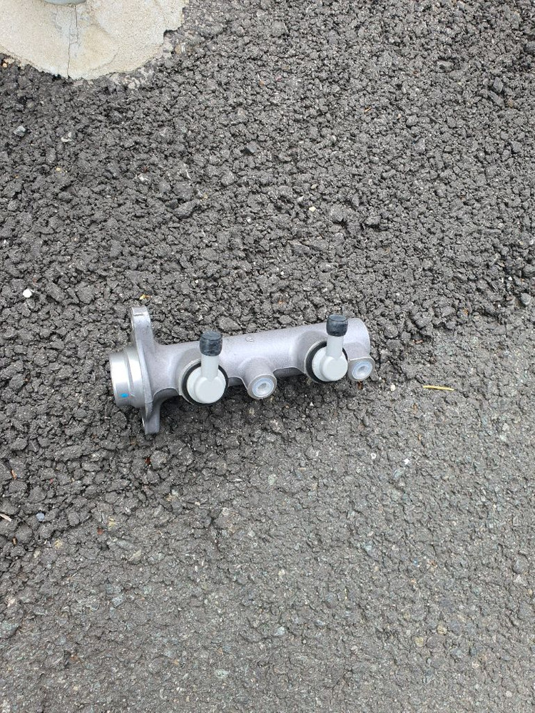 현대 포니 구형 프라이드 마스터실린더 갤로퍼 크럿치 실린더 신품 판매 이미지