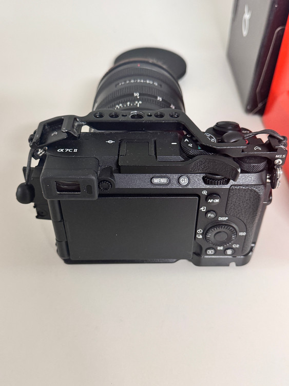 소니 A7C2 + 24-50mm 렌즈 세트 이미지