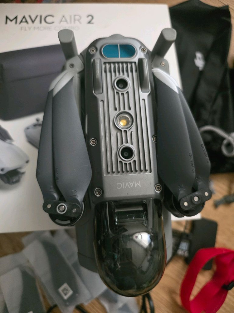 미니 드론 플라이모어 콤보 DJI 매빅 드론 에어2 박스풀셋+아이패드미니5 거치대 포함 일괄 판매합니다 이미지