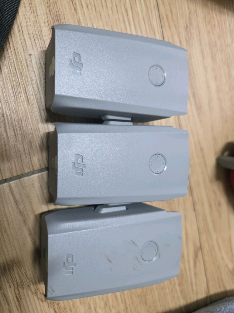 미니 드론 플라이모어 콤보 DJI 매빅 드론 에어2 박스풀셋+아이패드미니5 거치대 포함 일괄 판매합니다 이미지