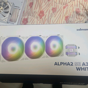 잘만 알파2 se a36 화이트 수냉쿨러 팝니다 이미지