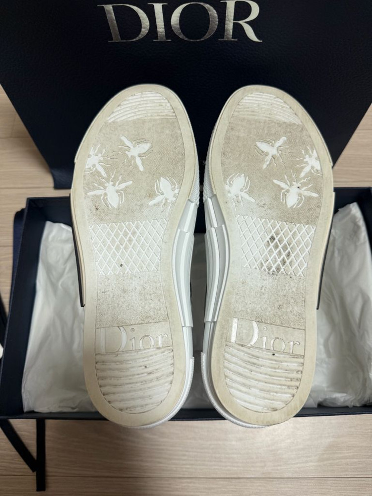 [42] 디올 b23 로우 오블리크 캔버스 화이트 & 블랙 매장판 이미지