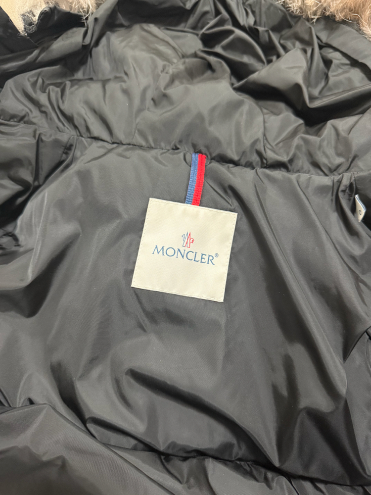 [0] 21 / 22 몽클레어 클로에 Khloe 롱패딩 블랙 (폭스퍼) 이미지