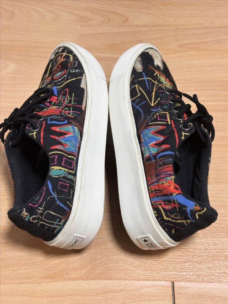 컨버스 X 장 미셸 바스키아 콜라보 스니커즈 이미지
