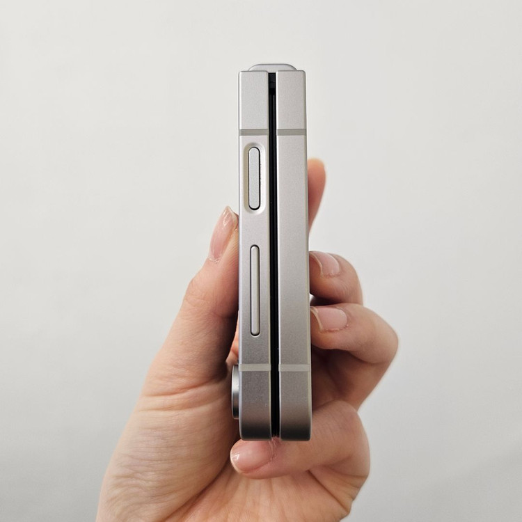 갤럭시 Z플립6 / S급 / 4-29 이미지