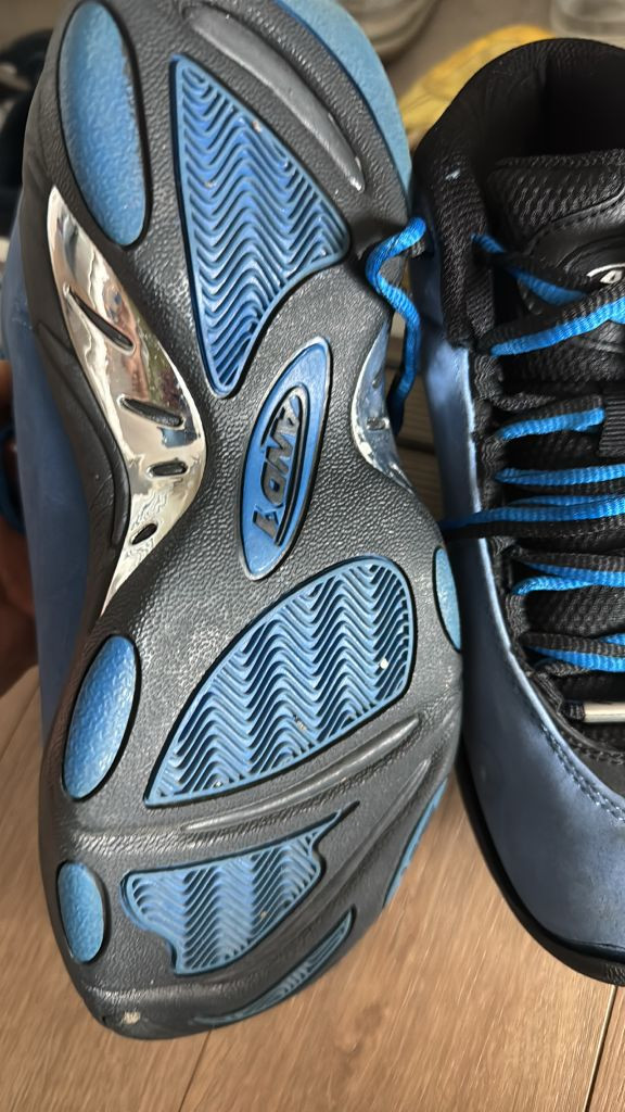 앤드원 타이치미드 농구화 이미지