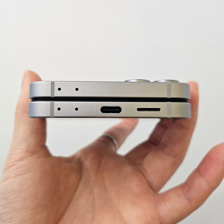 갤럭시 Z플립6 / S급 / 4-29 이미지