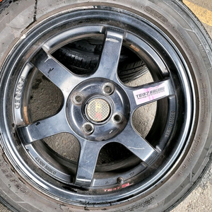te37카피 15인치 4홀 휠타이어팝니다 이미지