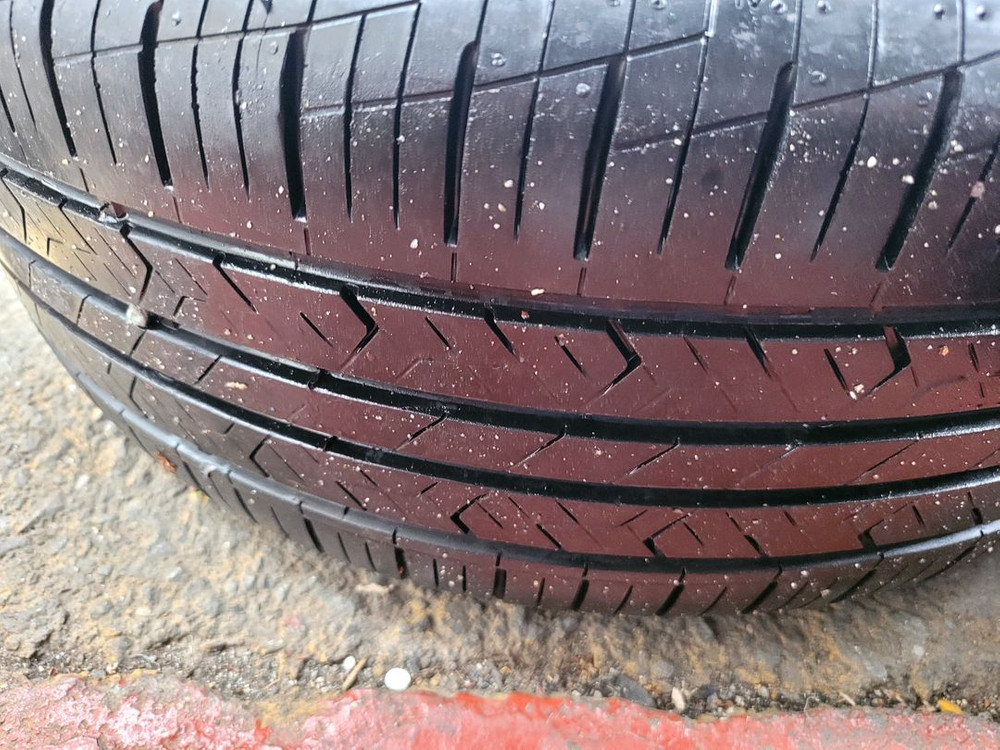 te37카피 15인치 4홀 휠타이어팝니다 이미지