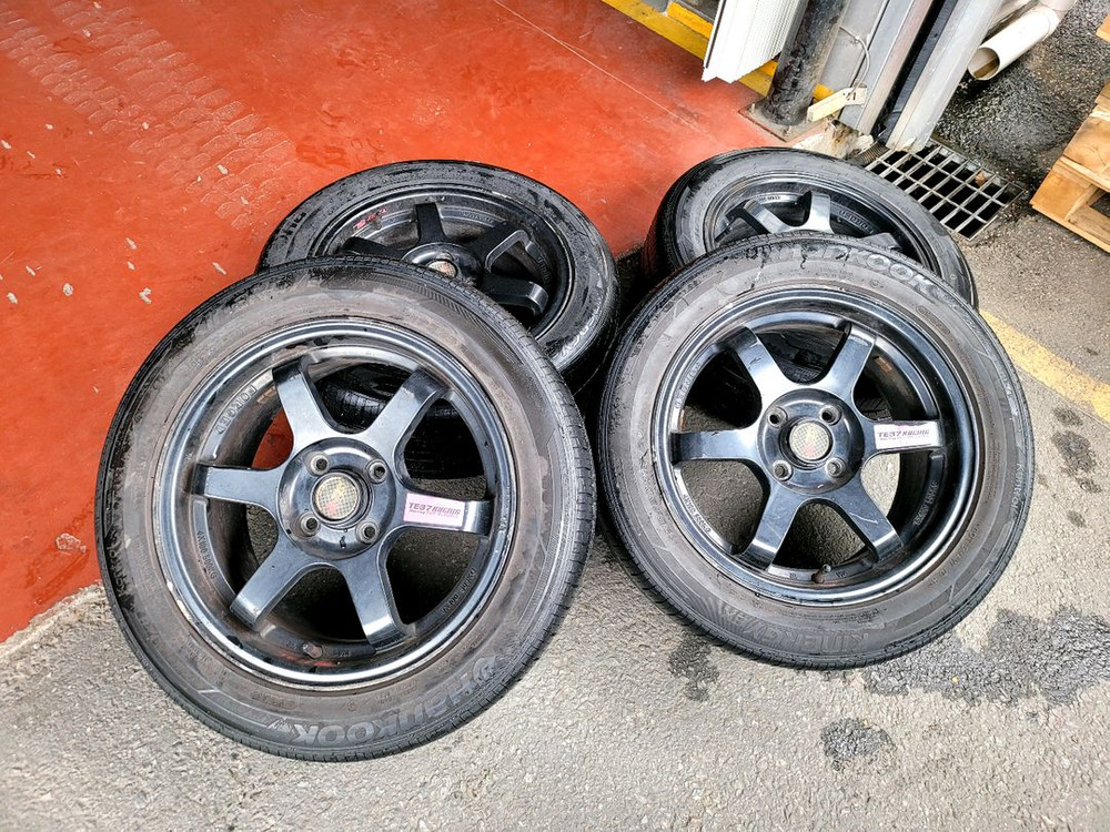 te37카피 15인치 4홀 휠타이어팝니다 이미지