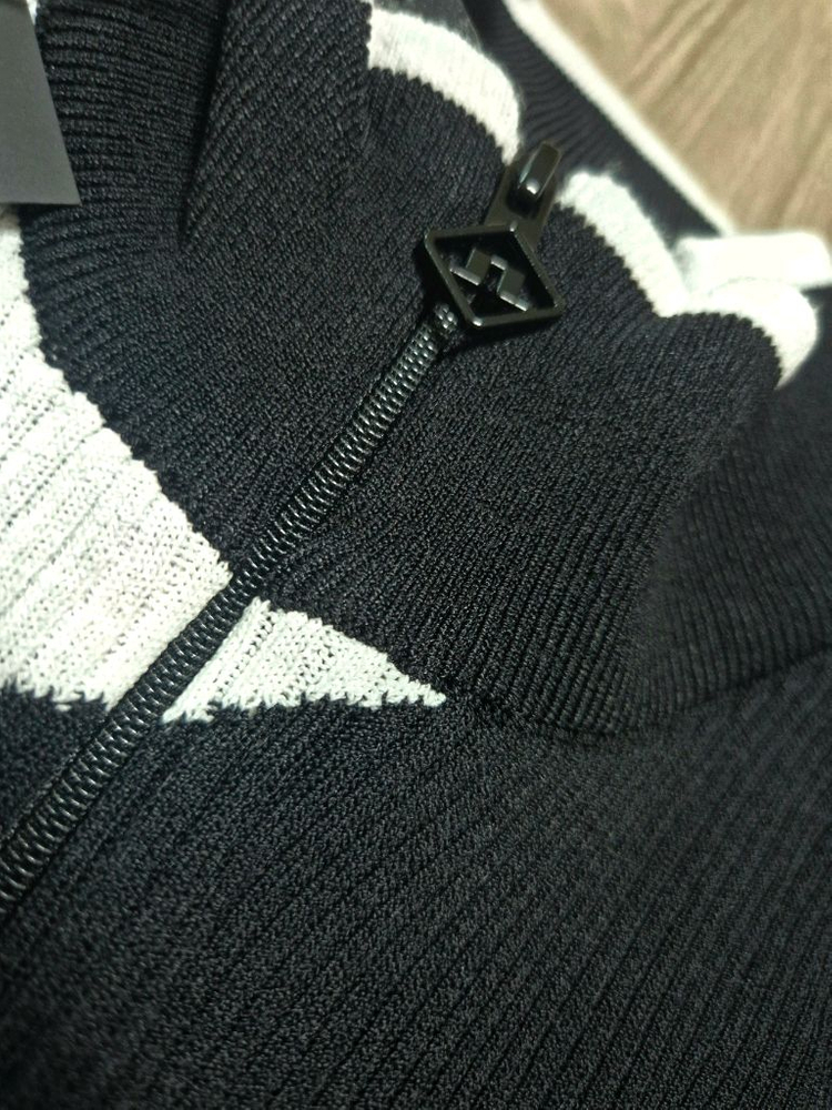 새상품)제이린드버그골프가디건 골프상의 이미지