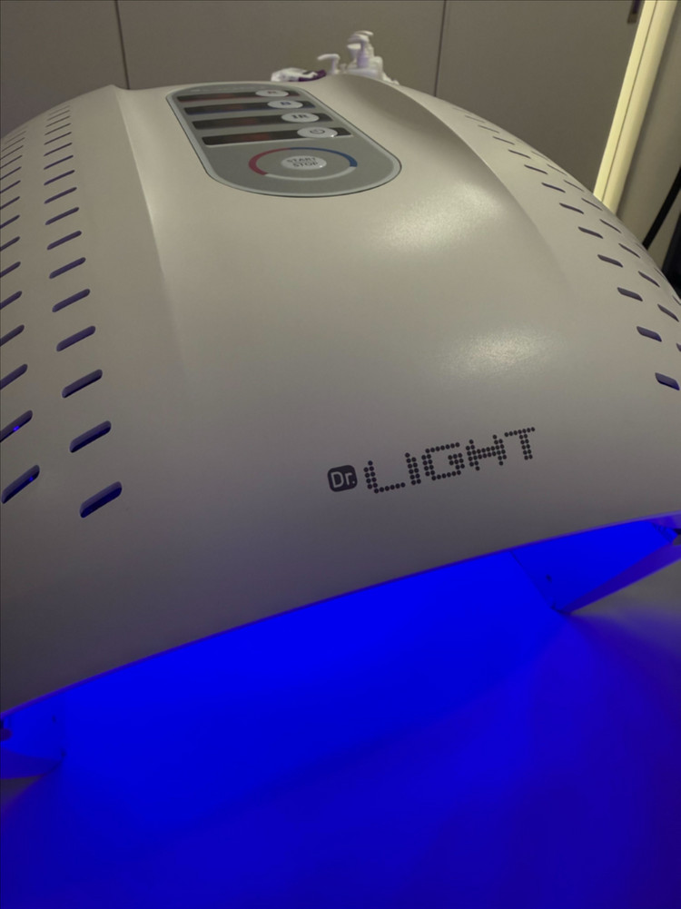 닥터라이트 LED 레이저 미용기기 에스테틱 피부관리기 이미지