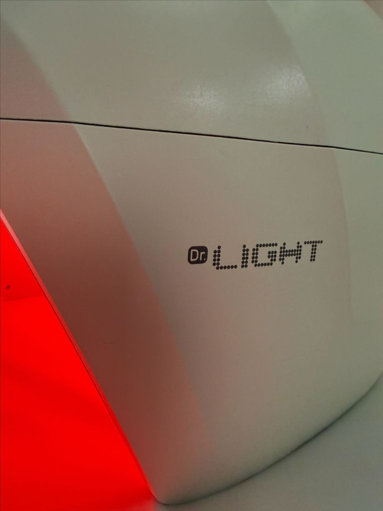 닥터라이트 LED 레이저 미용기기 에스테틱 피부관리기 이미지