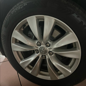 인피니티 M37 휠타이어 상태 굿.! 이미지