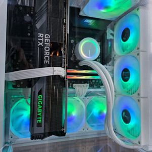 고사양 게임용 컴퓨터 (7950X3D + RTX 4090 + DDR5 32GB) 이미지