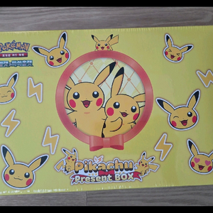 포켓몬카드 피카츄 프레젠트 박스 (미개봉)ㅡ택포 이미지