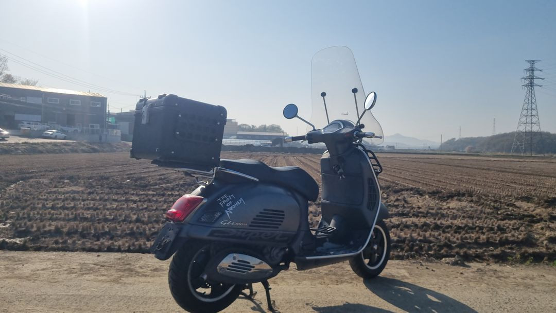 베스파 gts 300 16년식/4만대키로수/급매 이미지