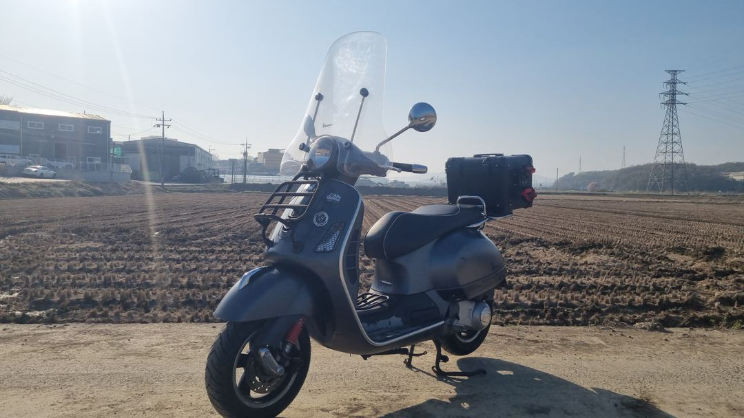 베스파 gts 300 16년식/4만대키로수/급매 이미지