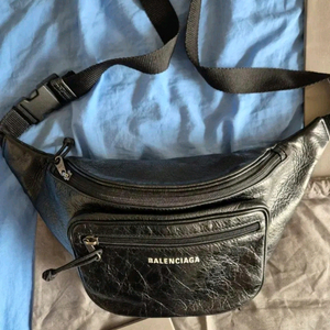 발렌시아가 익스플로러 힙색 팝니다 이미지