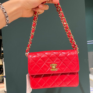 퀼팅 체인백 미듐 레드 이미지