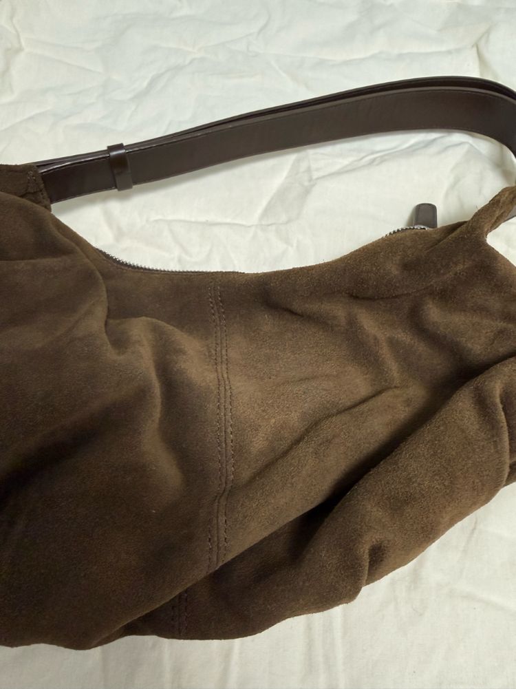 낫띵리튼 호보백 이미지