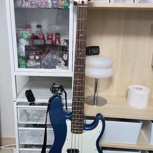 스콰이어 어피니티 프레시전 베이스 이미지