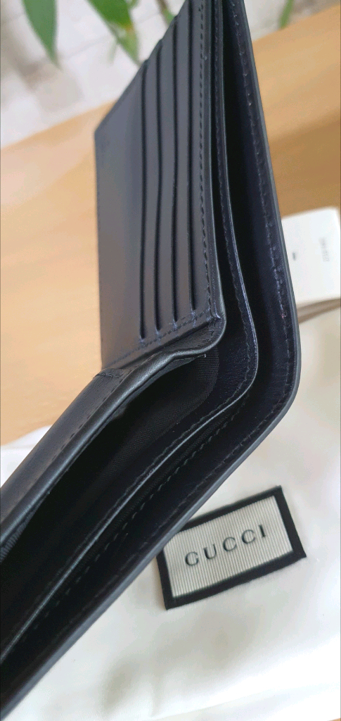 구찌 스네이크 코인 반지갑 새상품급 정품(감정O)구찌프라다루이비통디올고야드샤넬셀린느보테가생로랑발렌시아가버버리가방 이미지